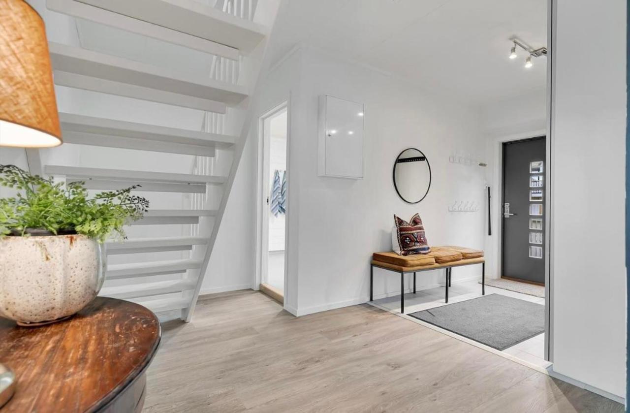 Din Hjem! Mitt I By1. Gratis Parkering!! Apartment Нарвик Екстериор снимка