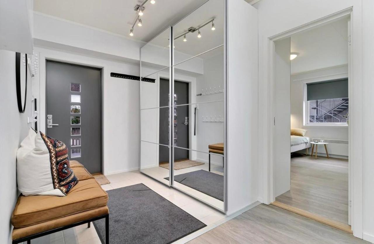 Din Hjem! Mitt I By1. Gratis Parkering!! Apartment Нарвик Екстериор снимка
